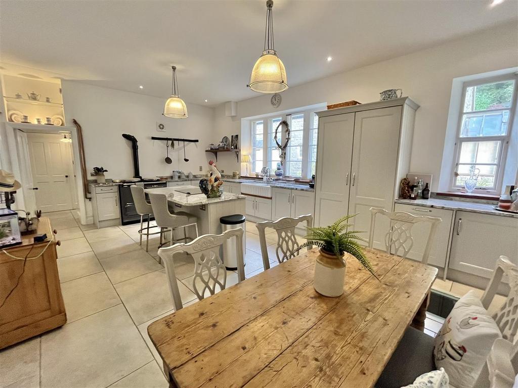 Breakfast Kitchen
