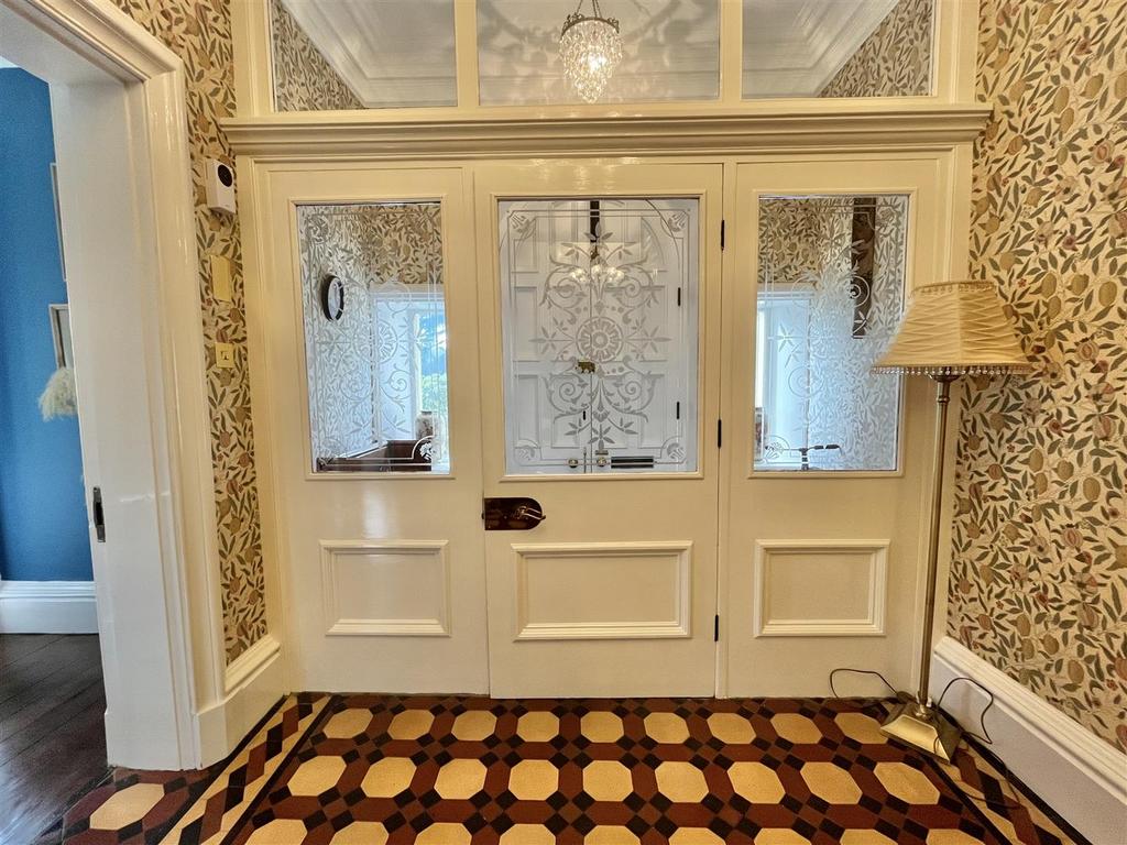 Entrance Porch &amp; Hall