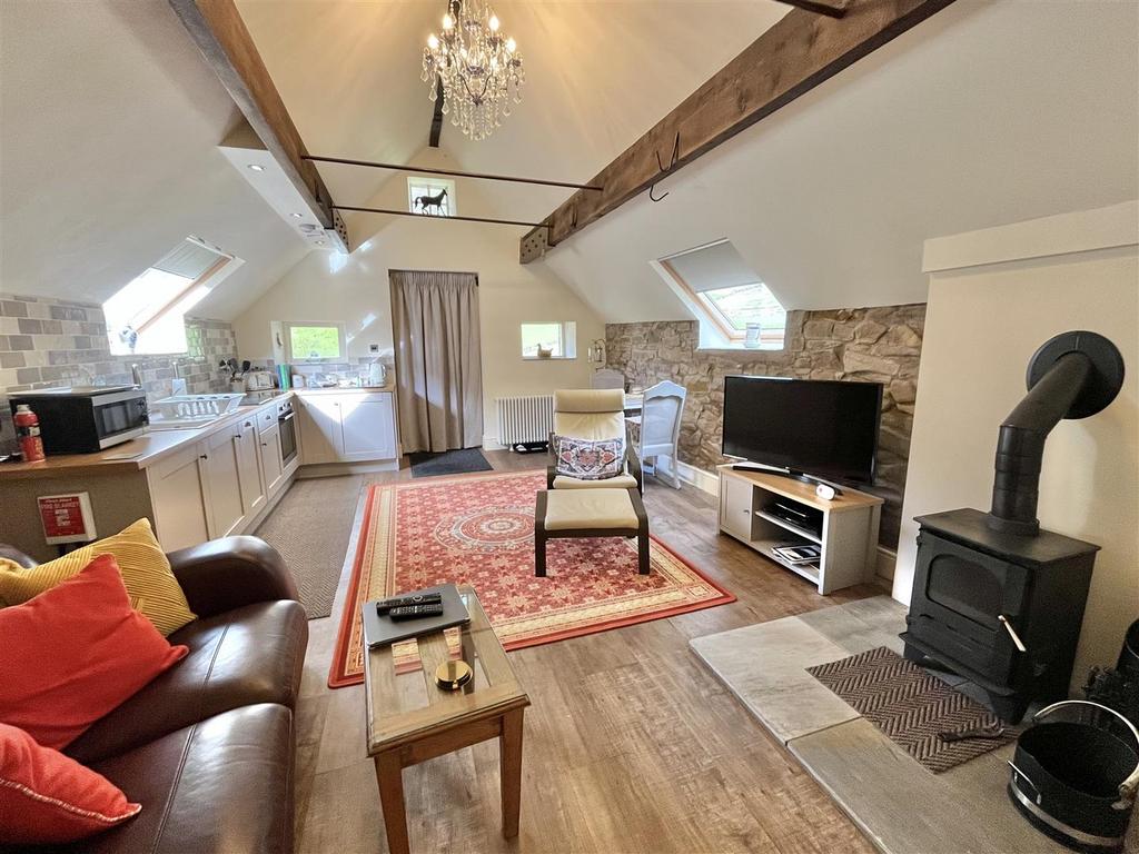 Open Plan Lounge &amp; Kitchen