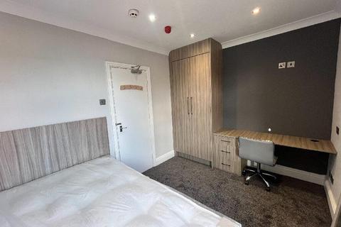 4 bedroom house to rent, Granby Terrace, Leeds