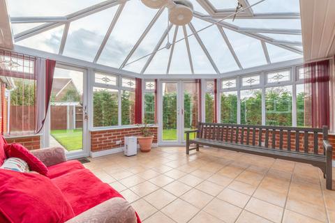 4 bedroom detached bungalow for sale, Old Coast Road, Ormesby