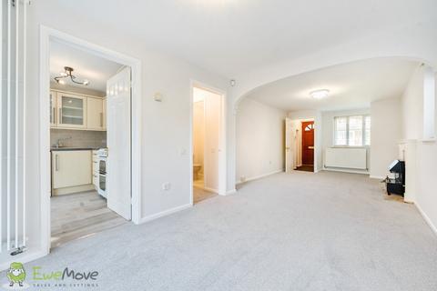 18 Groves Lea, Mortimer, Reading, RG7 3SR
