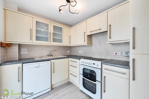 18 Groves Lea, Mortimer, Reading, RG7 3SR