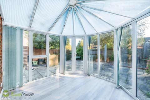 18 Groves Lea, Mortimer, Reading, RG7 3SR