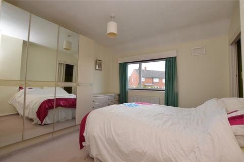 3 bedroom semi-detached house for sale, Cotswold Drive, Rothwell, Leeds, West Yorkshire