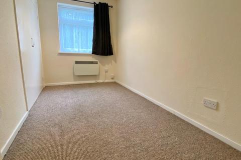 2 bedroom flat to rent, Maple Court, Wentworth Road, Birmingham