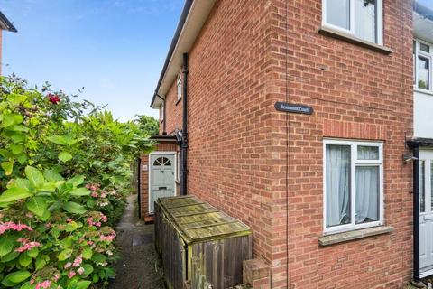 2 bedroom flat to rent, Beaumont Rise, Marlow SL7