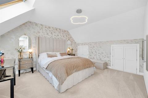 7 Chartwell Lane, Longfield, DA3 7AY