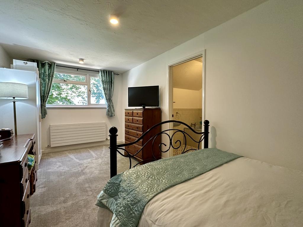 En-Suite Bedroom