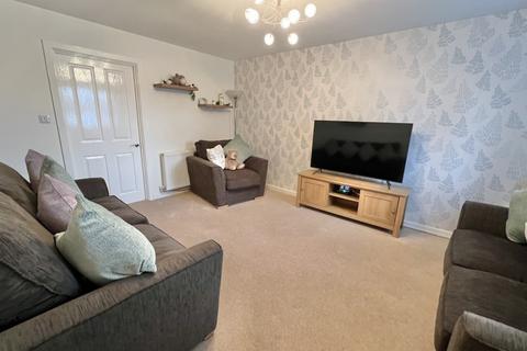 3 bedroom semi-detached house for sale, Housman Close, Bispham FY2