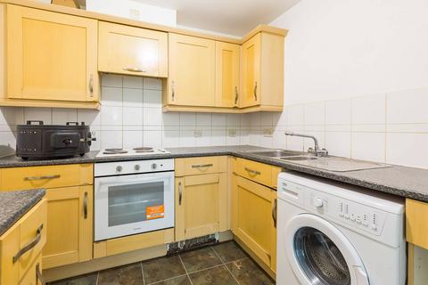 2 bedroom flat for sale, Bounds Green, Bounds Green, London, N11