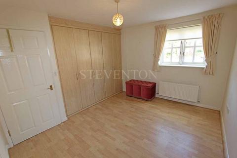14 Cygnet Close, Wolverhampton, WV6 8XR