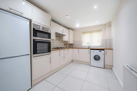 2 bedroom apartment for sale, Anthus Mews, Northwood, Middlesex