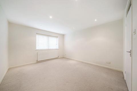 2 bedroom apartment for sale, Anthus Mews, Northwood, Middlesex