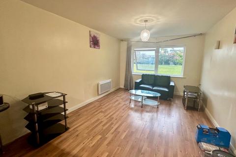 2 bedroom flat to rent, 99 Denmark Road , Manchester M15