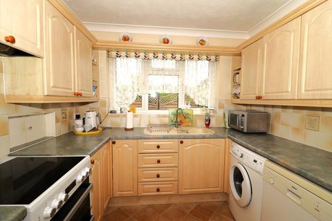 2 bedroom detached bungalow for sale, Sussex Close, Bexhill-on-Sea, TN39