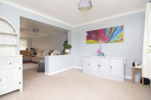 7 Beech Crescent, West Winch, King's Lynn, PE33 0PZ