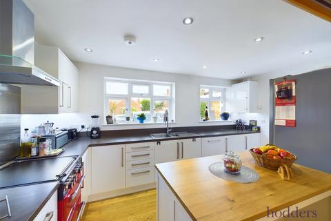 5 bedroom bungalow for sale, Thames Close, Chertsey, Surrey, KT16