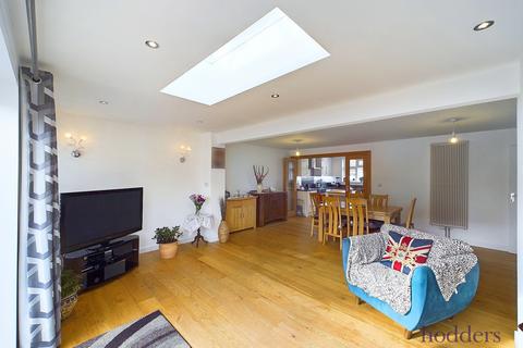 5 bedroom bungalow for sale, Thames Close, Chertsey, Surrey, KT16