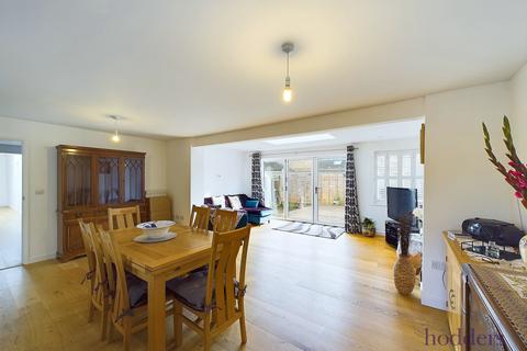 5 bedroom bungalow for sale, Thames Close, Chertsey, Surrey, KT16