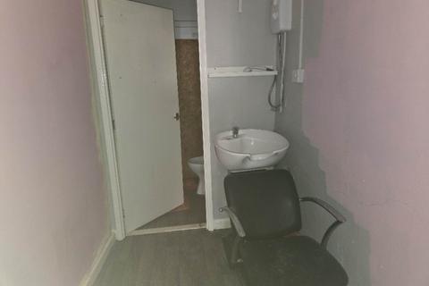 Property to rent, Daisy Hill, Dewsbury