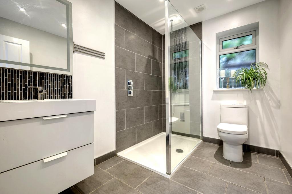 Annex Shower Room