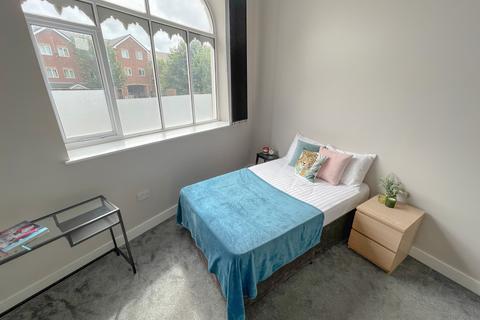 6 bedroom flat to rent, Irvine Street, L7 8SZ,