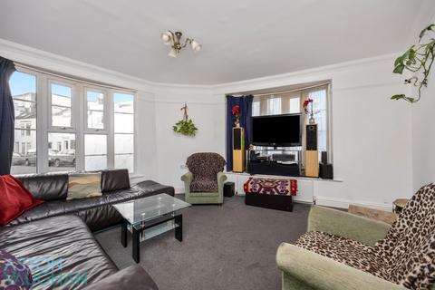 3 bedroom end of terrace house for sale, Kingsbury Road, Brighton BN1