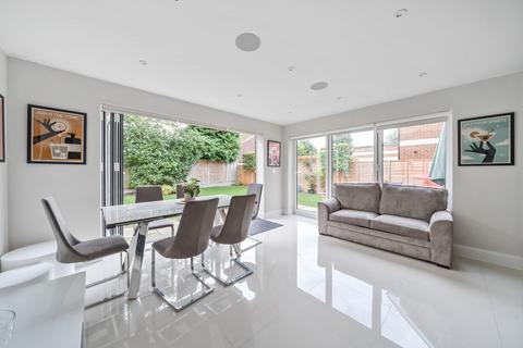 5 bedroom detached house for sale, Broomfield Court, Weybridge, KT13