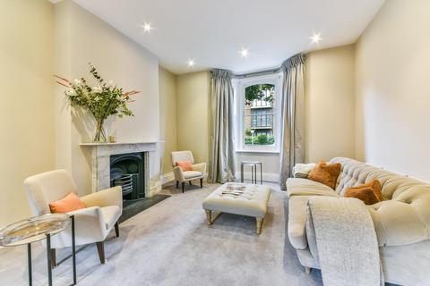 5 bedroom detached house to rent, Brynmaer Road, Battersea Park, London, SW11