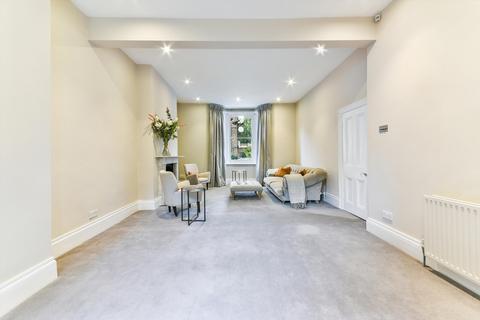 5 bedroom detached house to rent, Brynmaer Road, Battersea Park, London, SW11