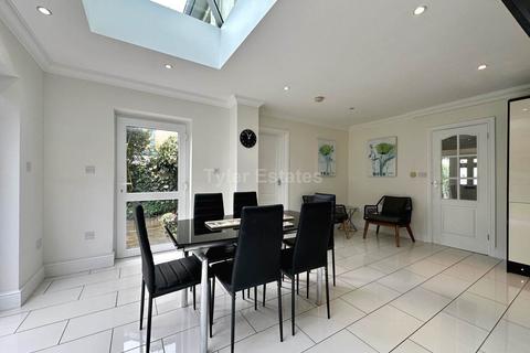 6 bedroom detached house for sale, Western Road, Billericay CM12