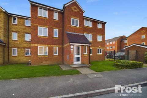 Studio for sale, Redford Close, Feltham, Middlesex, TW13