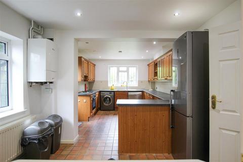 4 bedroom house to rent, Herons Close, Cambridge CB1