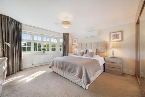 30 Mill Square, Horsforth, Leeds, LS18 4GJ