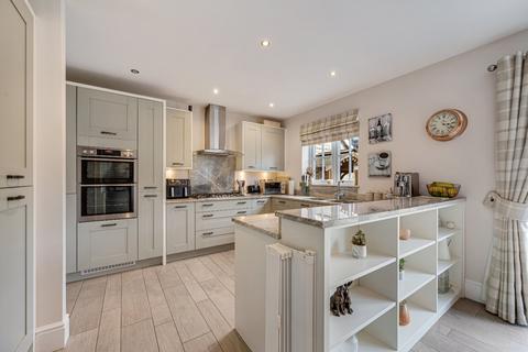 30 Mill Square, Horsforth, Leeds, LS18 4GJ