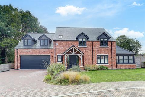 5 bedroom detached house for sale, Rectory Mews, Clifton Village NG11