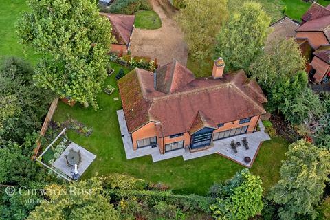 5 bedroom detached house for sale, Dovecote Croft, Great Linford