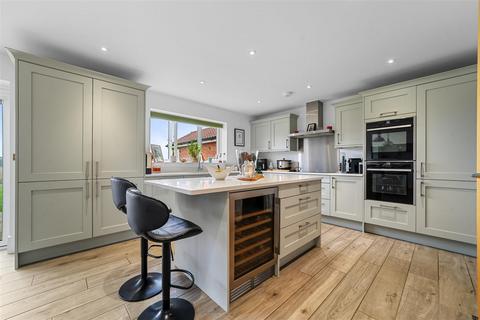 4 bedroom detached house for sale, Manningtree Road, Little Bentley, Colchester