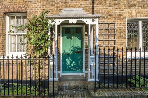 137 Richmond Road, Twickenham, TW1 3AT