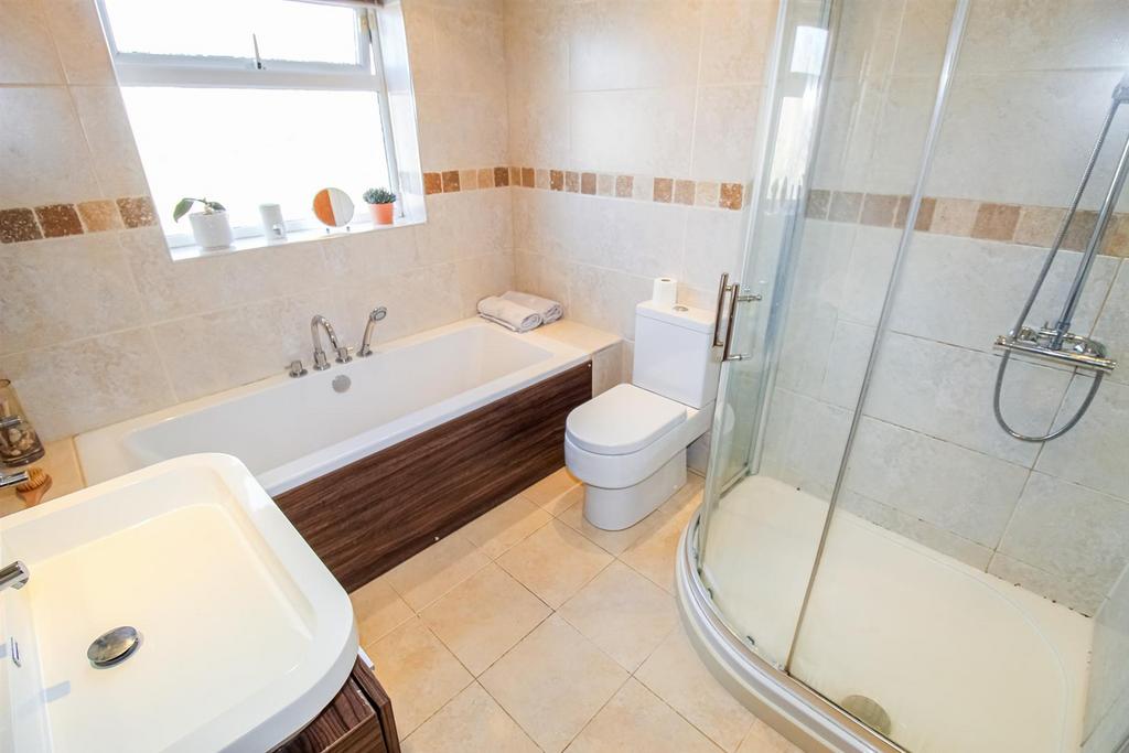 Bathroom/w.c.