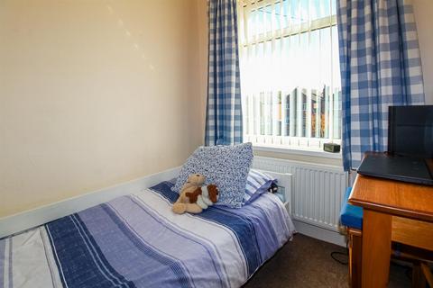 11 Oakwood, Wakefield, WF2 8JG