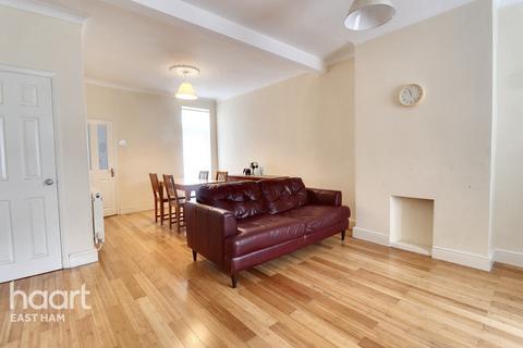 2 bedroom terraced house for sale, Pulleyns Avenue, London