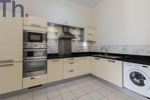 3 bedroom flat for sale, 1 Whitecroft Park, Newport PO30