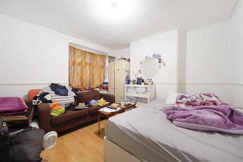 1 bedroom maisonette for sale, Braemar Avenue, Neasden