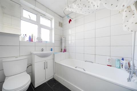 1 bedroom maisonette for sale, Braemar Avenue, Neasden