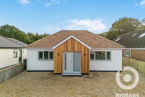 3 bedroom detached bungalow for sale, Woodside Close, Dersingham, King's Lynn