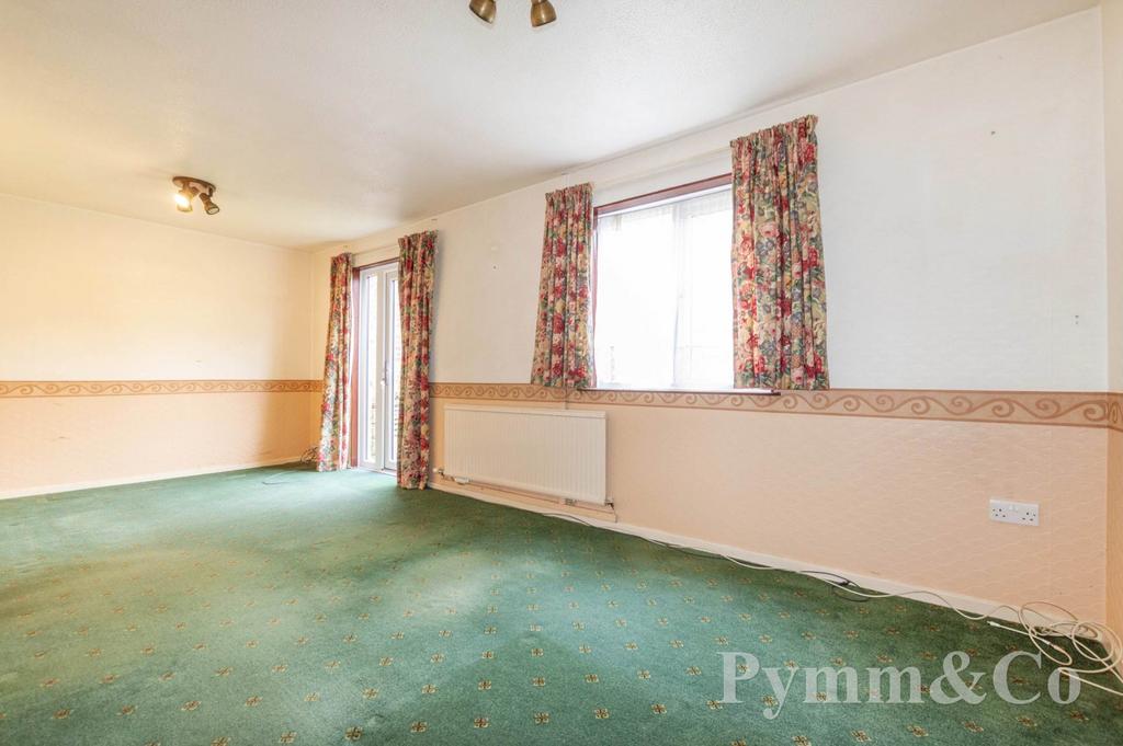 Pennyroyal, Norwich NR6 3 bed terraced house for sale £215,000