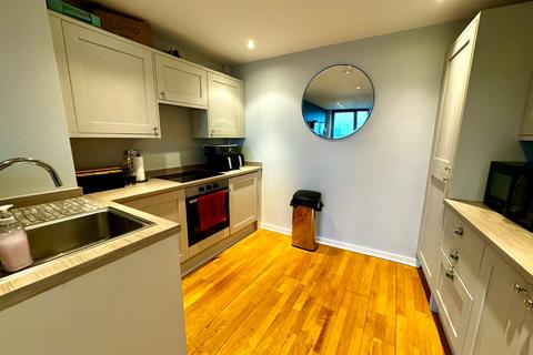 2 bedroom flat to rent, Beringa, Gotts Road, Leeds, West Yorkshire, LS12