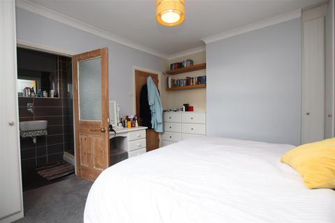66 Miskin Road, Dartford, DA1 2NB